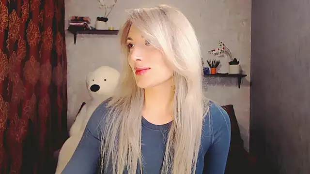 MillaXQueen online show from 3, 2, 2025