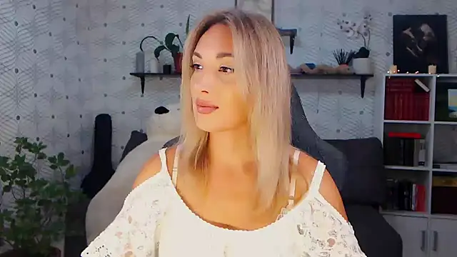 MillaXQueen online show from 30, 7, 2026