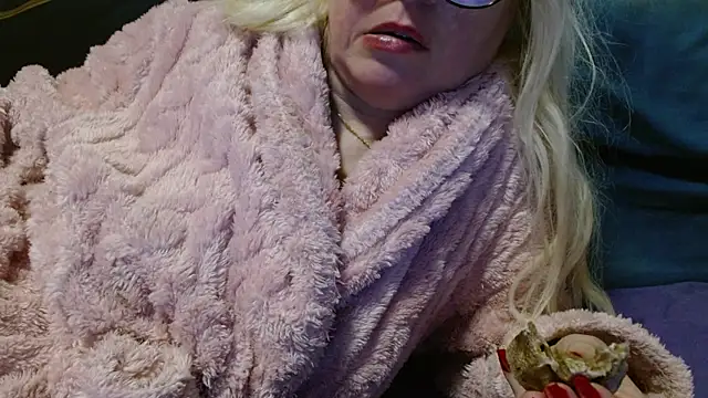 martachatte online show from 19, 4, 2026