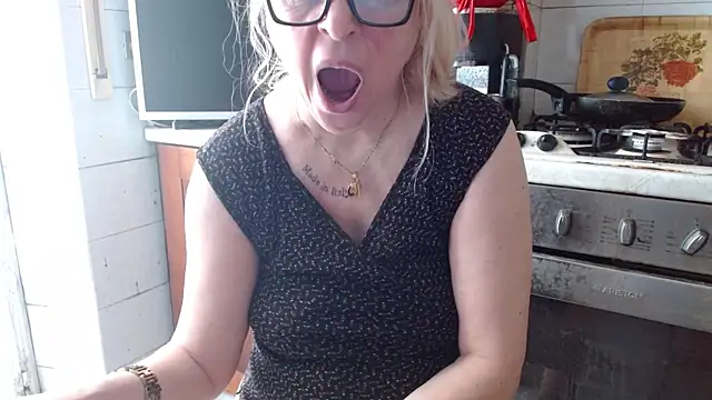 martachatte online show from 26, 4, 2026