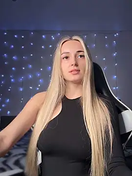 Snapshot of minalawarden chatting on 9, 10, 2025 minalawarden online show from 9, 10, 2025