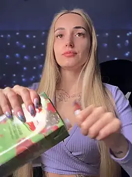 Snapshot of minalawarden chatting on 27, 10, 2025 minalawarden online show from 27, 10, 2025