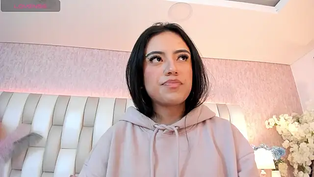 Rebeca jones online show from 3, 2, 2025