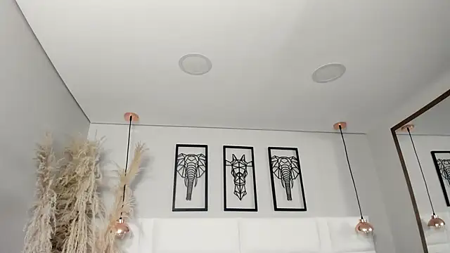 Rebeca jones online show from 17, 9, 2025