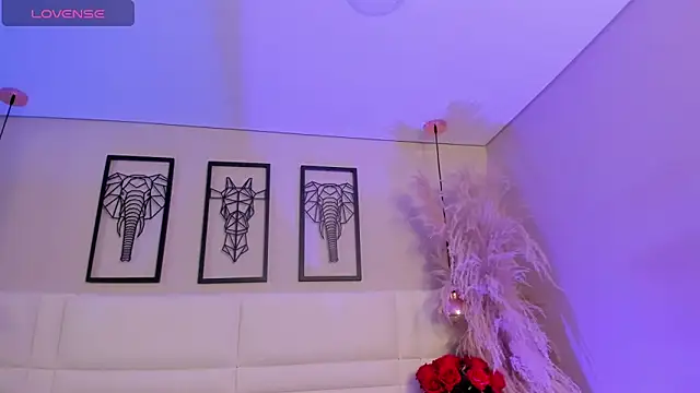 Rebeca jones online show from 13, 11, 2025