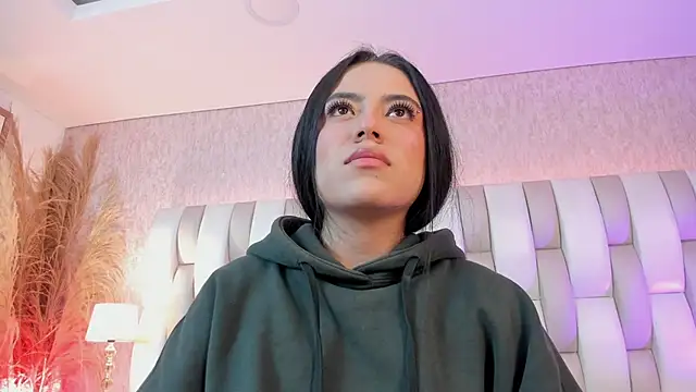 Rebeca jones online show from 17, 2, 2026