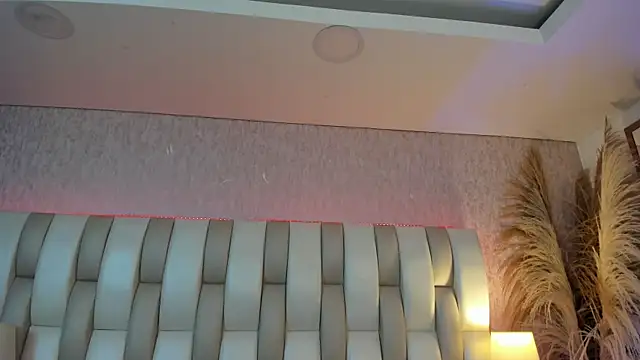 Rebeca jones online show from 14, 6, 2026