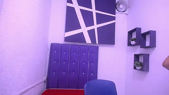 Snapshot of BeautyEyesxo chatting on 13, 2, 2025 BeautyEyesxo online show from 13, 2, 2025