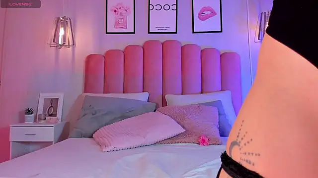 Ashleyy piink online show from 2, 3, 2026