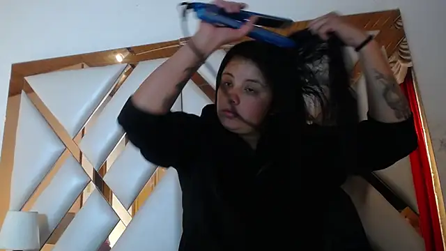 nathaly low1 online show from 21, 4, 2026