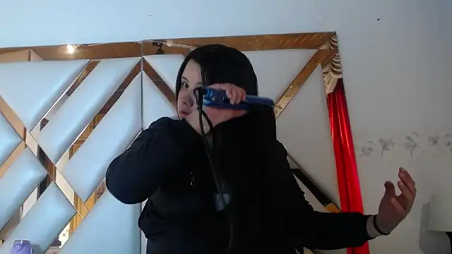 nathaly low1 online show from 22, 4, 2026