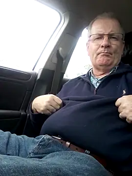 stiffandlubedxh online show from 6, 12, 2024