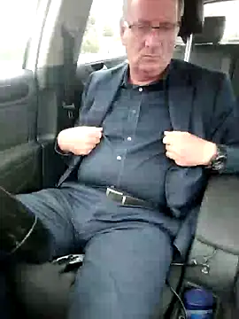 stiffandlubedxh online show from 8, 12, 2024