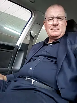 stiffandlubedxh online show from 9, 1, 2025