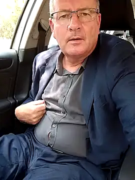 stiffandlubedxh online show from 4, 3, 2025