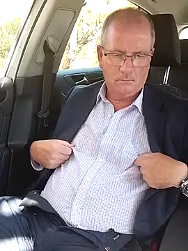 stiffandlubedxh online show from 5, 3, 2025