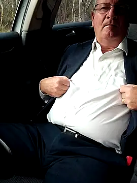 stiffandlubedxh online show from 22, 9, 2025