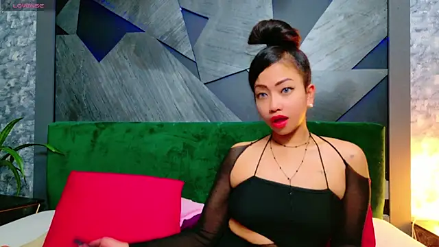 ElyaQuinn online show from 8, 2, 2025