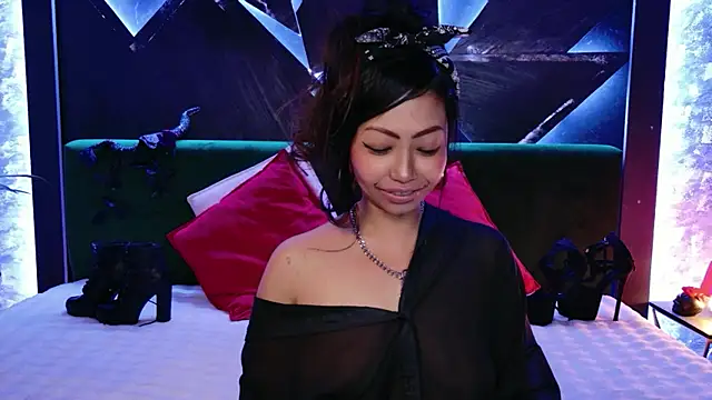 ElyaQuinn online show from 23, 4, 2026