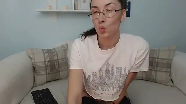 Sofi so online show from 21, 12, 2025