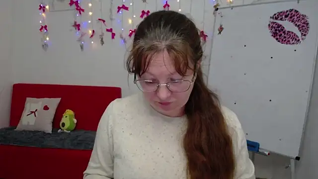 VanessaHotts online show from 24, 4, 2026