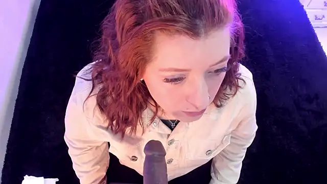 JulietaAlves online show from 6, 11, 2025