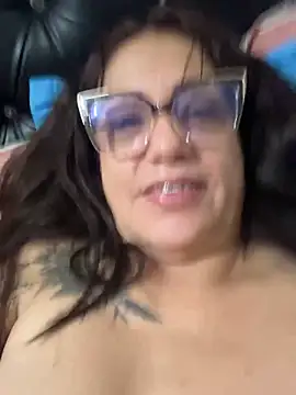 lonely shewolf online show from 31, 3, 2026