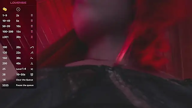 Snapshot of Emmily_Savage chatting on 26, 12, 2024 Emmily Savage online show from 26, 12, 2024