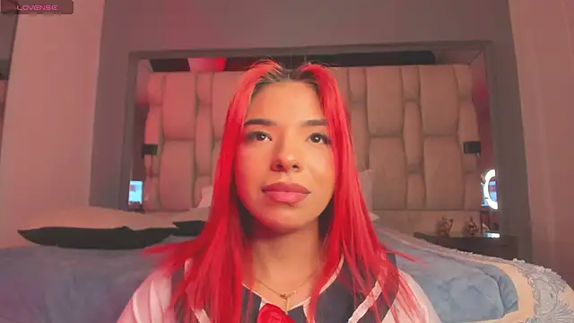 Snapshot of Emmily_Savage chatting on 15, 2, 2025 Emmily Savage online show from 15, 2, 2025