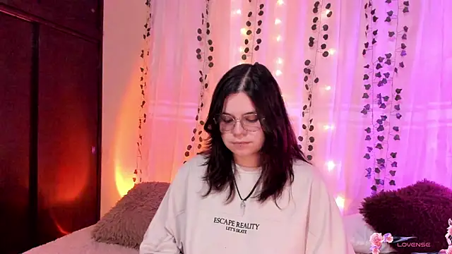 Mey moon online show from 4, 12, 2024