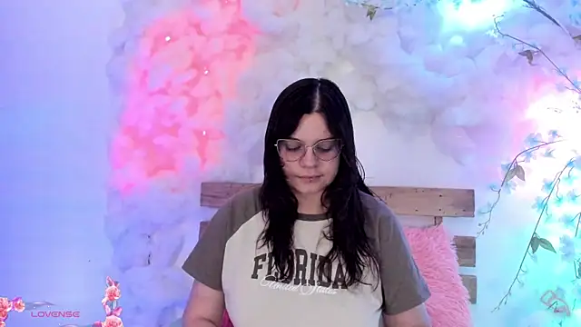 Mey moon online show from 3, 2, 2025