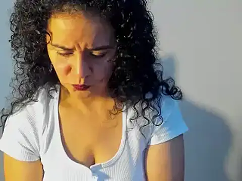 Sami Hotie1 online show from 4, 2, 2025