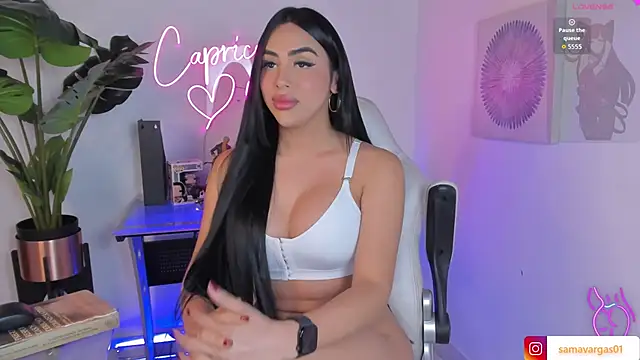 Korina Saenz01 online show from 8, 11, 2025