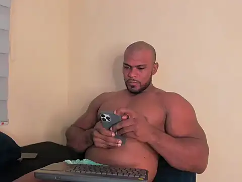Tyler Waka01 online show from 13, 4, 2026