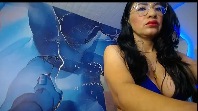 luzcastillo07 online show from 9, 5, 2026