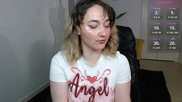 Crystal-dreamt online show from 16, 7, 2026