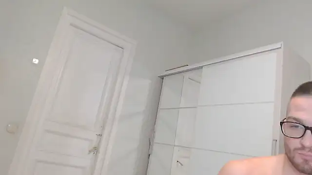 Marselle Laker online show from 22, 12, 2024