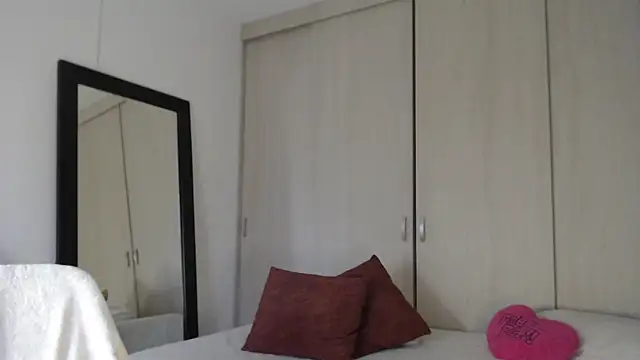 cristal sexybody online show from 2, 10, 2025