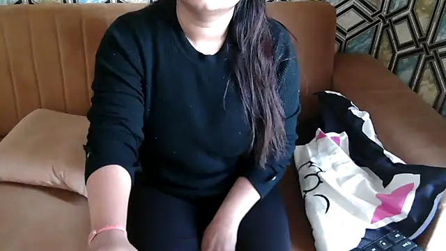 Snapshot of shivi_moto chatting on 23, 2, 2025 shivi moto online show from 23, 2, 2025