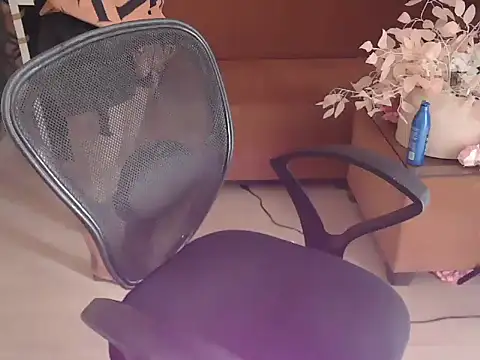 Snapshot of shivi_moto chatting on 3, 11, 2025 shivi moto online show from 3, 11, 2025