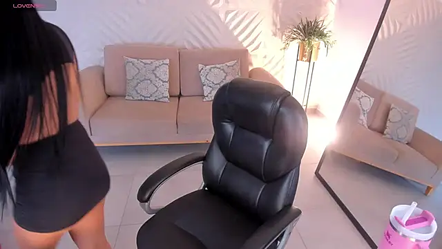 Snapshot of MileyCruz_ chatting on 15, 3, 2025 MileyCruz online show from 15, 3, 2025