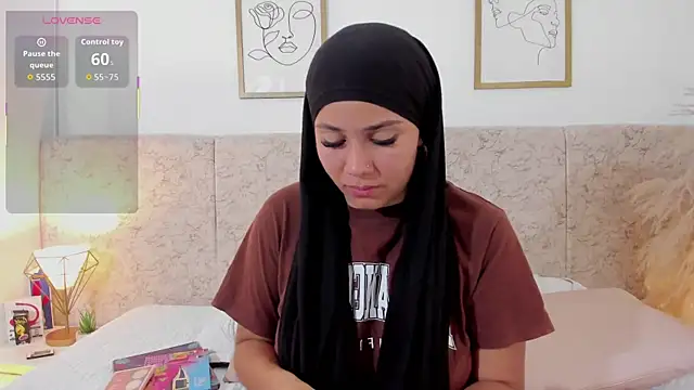 Snapshot of abby_gibson chatting on 17, 10, 2025 abby gibson online show from 17, 10, 2025