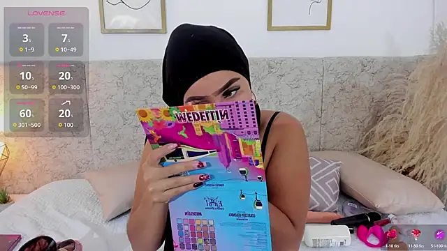 Snapshot of abby_gibson chatting on 29, 10, 2025 abby gibson online show from 29, 10, 2025