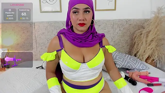 Snapshot of abby_gibson chatting on 31, 10, 2025 abby gibson online show from 31, 10, 2025