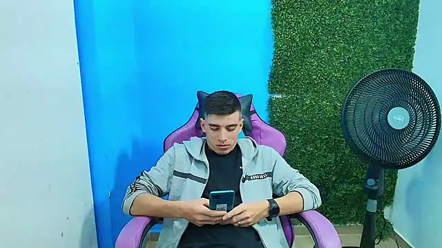 DEIBY BABY online show from 10, 2, 2025