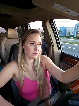 SkyelarSommer online show from 31, 1, 2025