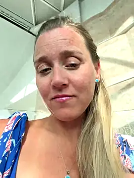 SkyelarSommer online show from 12, 9, 2025