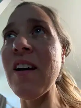 SkyelarSommer online show from 29, 9, 2025