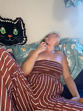 SkyelarSommer online show from 16, 10, 2025