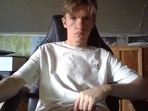 BoyTheKingHUN online show from 20, 7, 2026